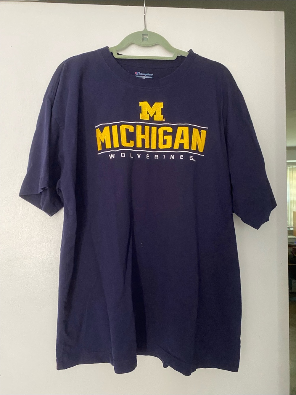 Champion Navy Michigan Wolverines Yellow Logo Tee, 2XL, NWOT